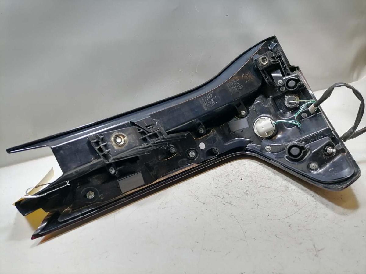 Mitsubishi Eclipse Cross original R&uuml;cklicht R&uuml;ckleuchte Schlussleuchte rechts Facelift Bj.2023